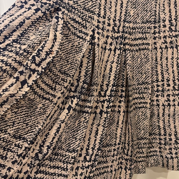 Carlisle vintage silk skirt.Fit,flared ,plated - Picture 3 of 7